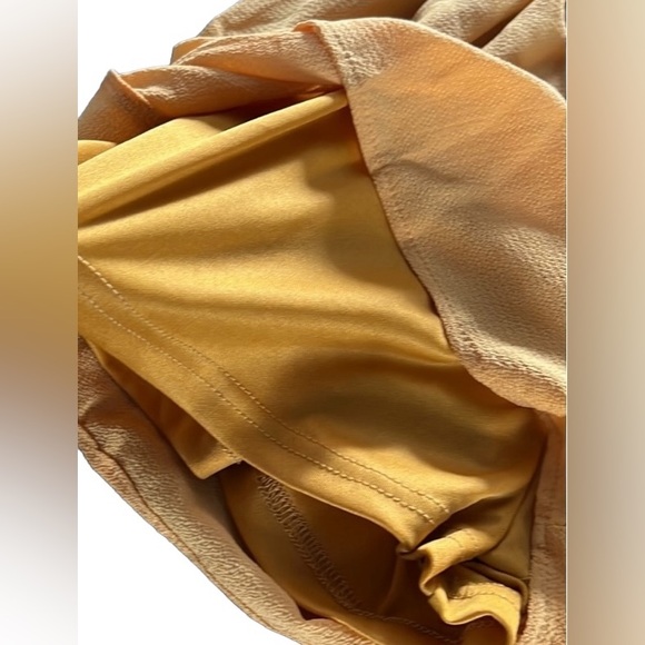 FASHION NOVA “YOUR DAILY ROMPER” IN MUSTARD SIZE MEDIUM - Picture 7 of 12